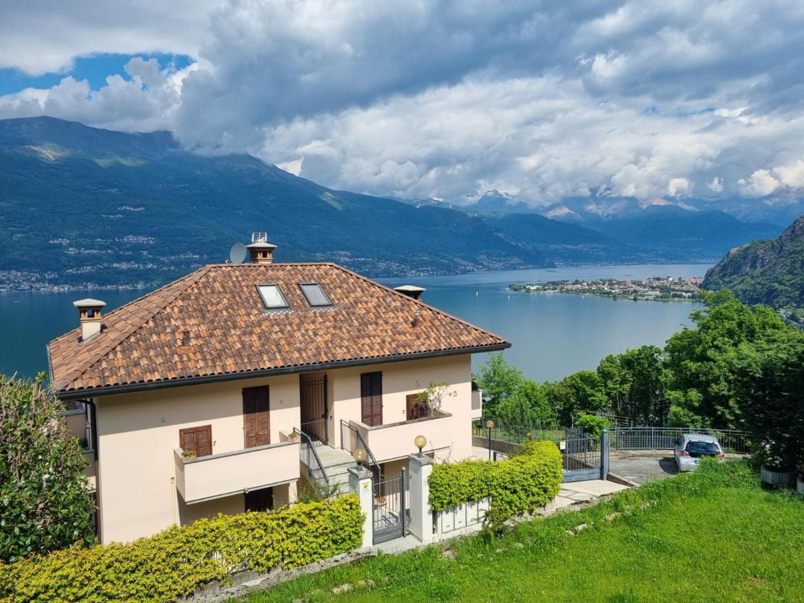 Apartment With Garden And Terrace Beautiful Lake View Bellano Dış mekan fotoğraf
