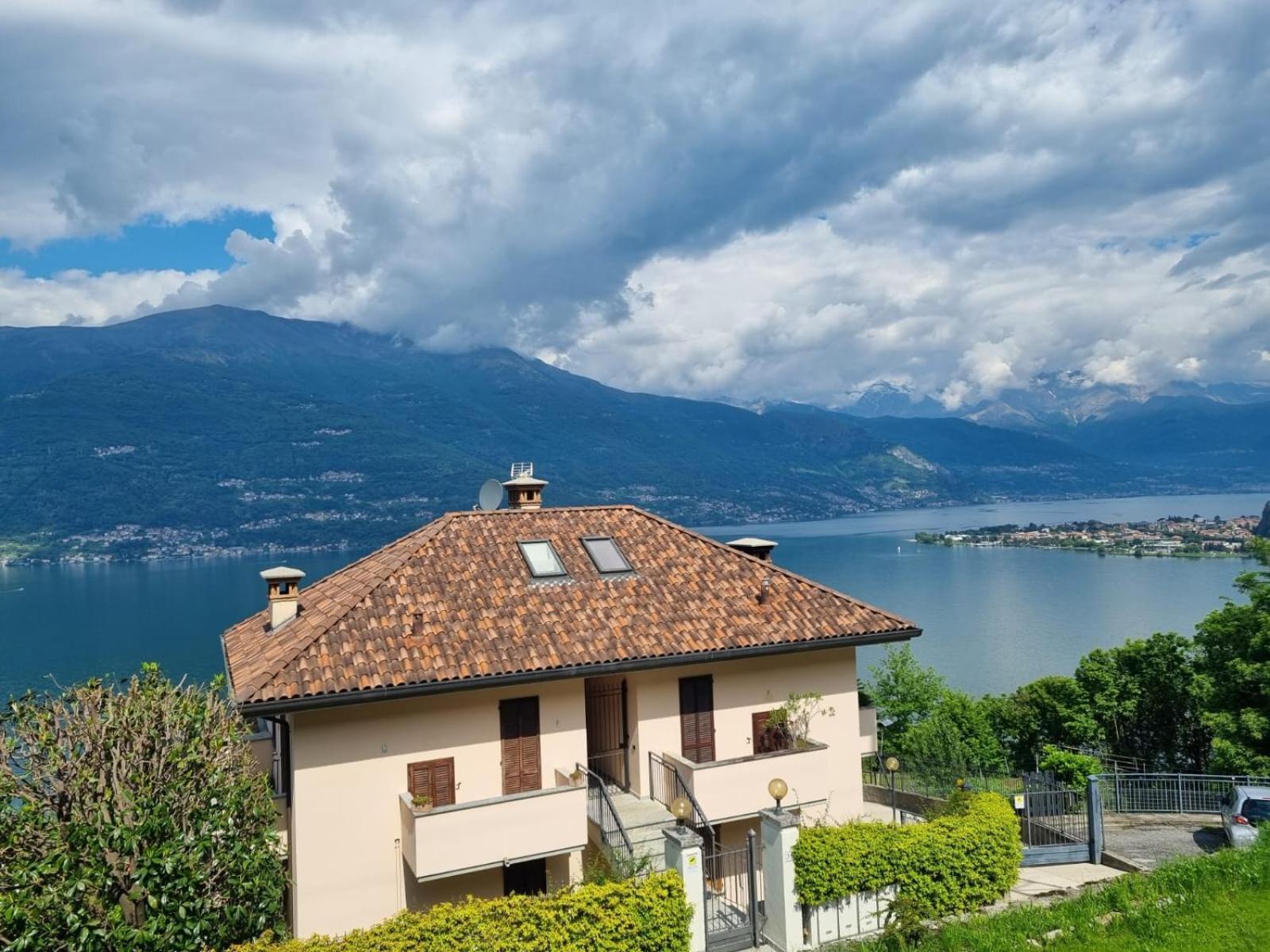Apartment With Garden And Terrace Beautiful Lake View Bellano Dış mekan fotoğraf